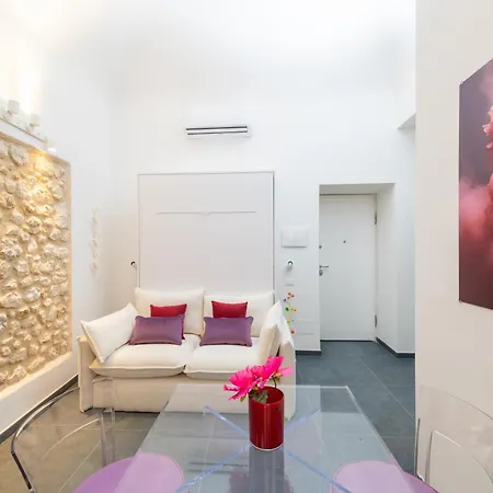 شقة Almatros Design Peonia In Palazzo Storico *