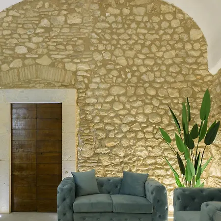 Almatros Design Peonia In Palazzo Storico Appartement Sulmona